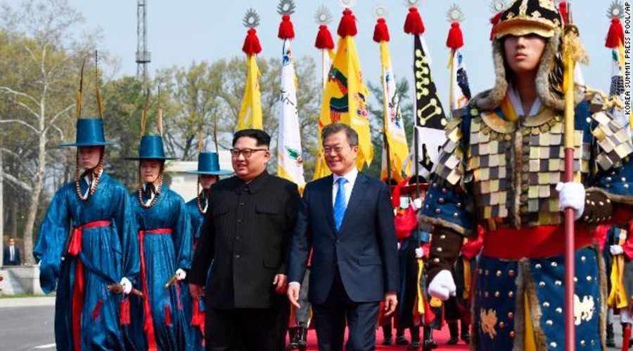 Хоёр Солонгосын удирдагчдын уулзалт дэлхийн анхаарлын төвд байна